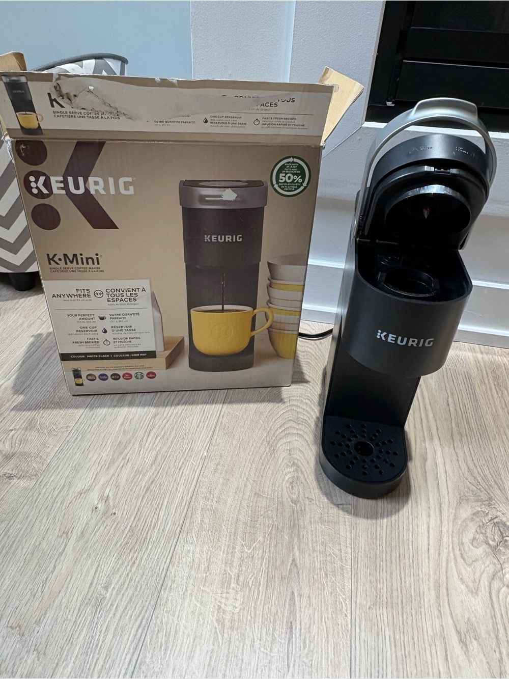 Keurig K-Mini Matte Black Single Serve Coffee Maker + Original Box